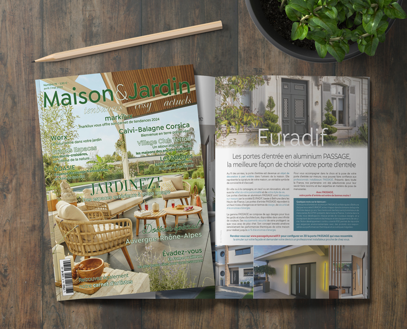 Visuel de l'article des portes d'entrée PASSAGE dans le magazine Maison & Jardin actuels