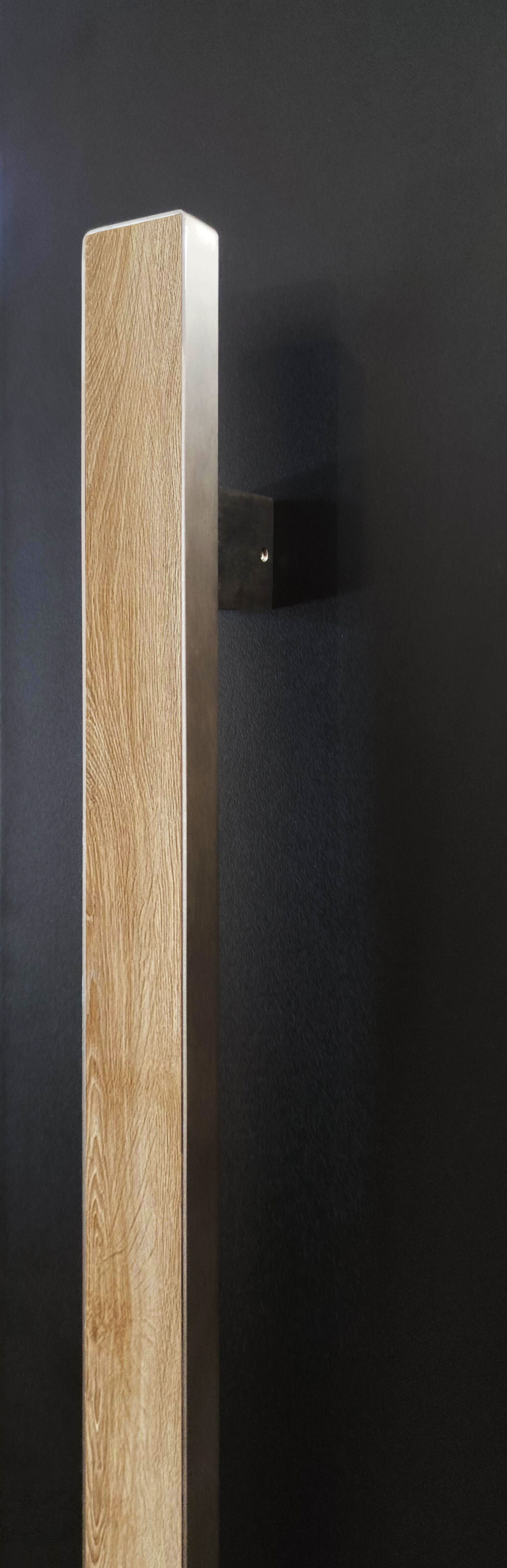 Barre de tirage avec pièce décorative texturée (option)