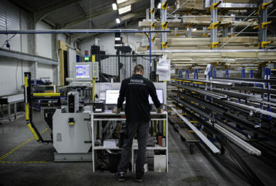 De l’artisanat vers l’industrie De l'artisanat vers l'industrie